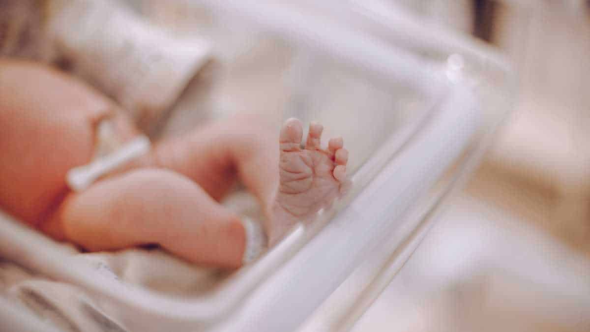 El síndrome del niño burbuja que ha sido descubierto en una bebé.