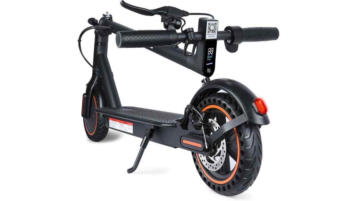 Patinete eléctrico babuloo Hf4 plegable con pantalla LED y app, velocidad de 25 km/h y precio menor de 140 euros.