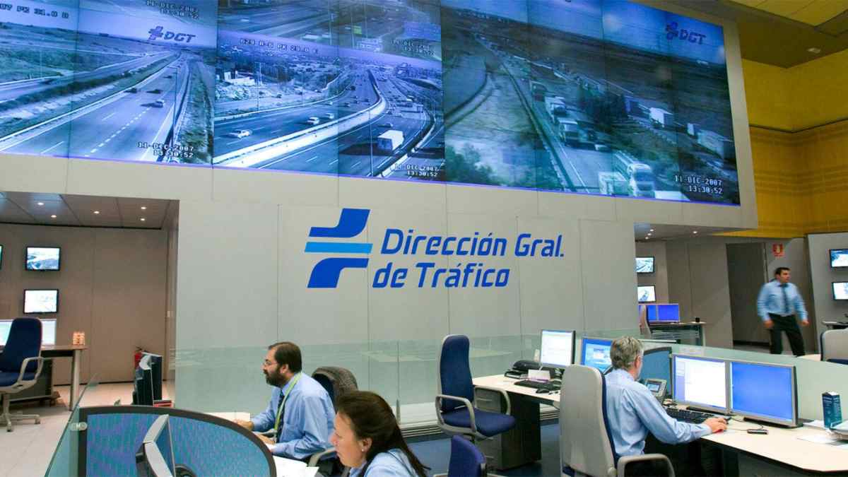 Gestión DGT teléfono 018.