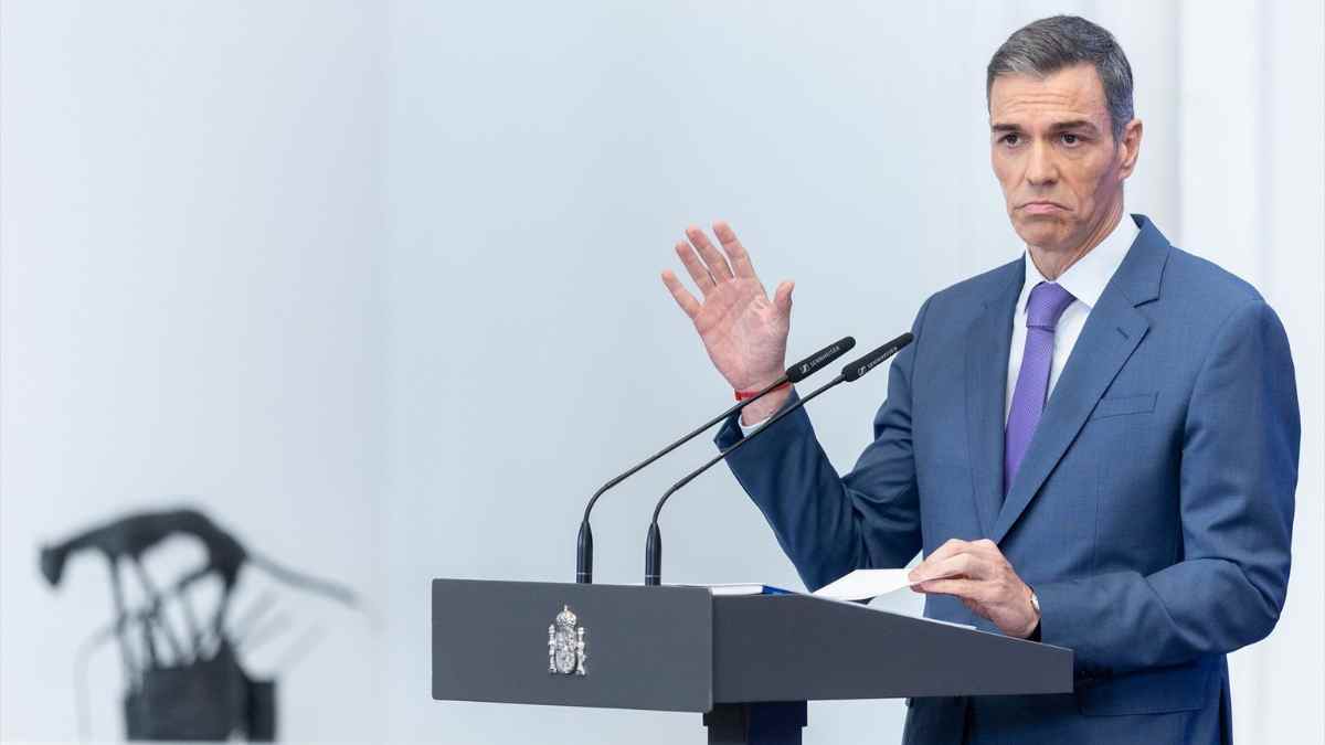 El presidente del Gobierno durante una comparecencia tras publicarse en el BOE las reglas de las pensiones para 2026