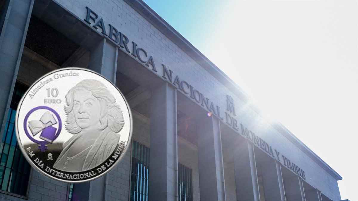 Moneda de colección de 10 euros en plata del 8M dedicada a Almudena Grandes aprobada por el BOE