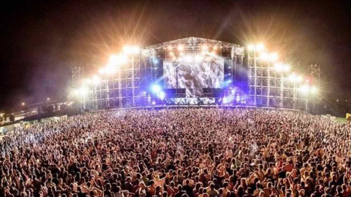 “Miles de asistentes durante un concierto de A Summer Story 2026 en Madrid”