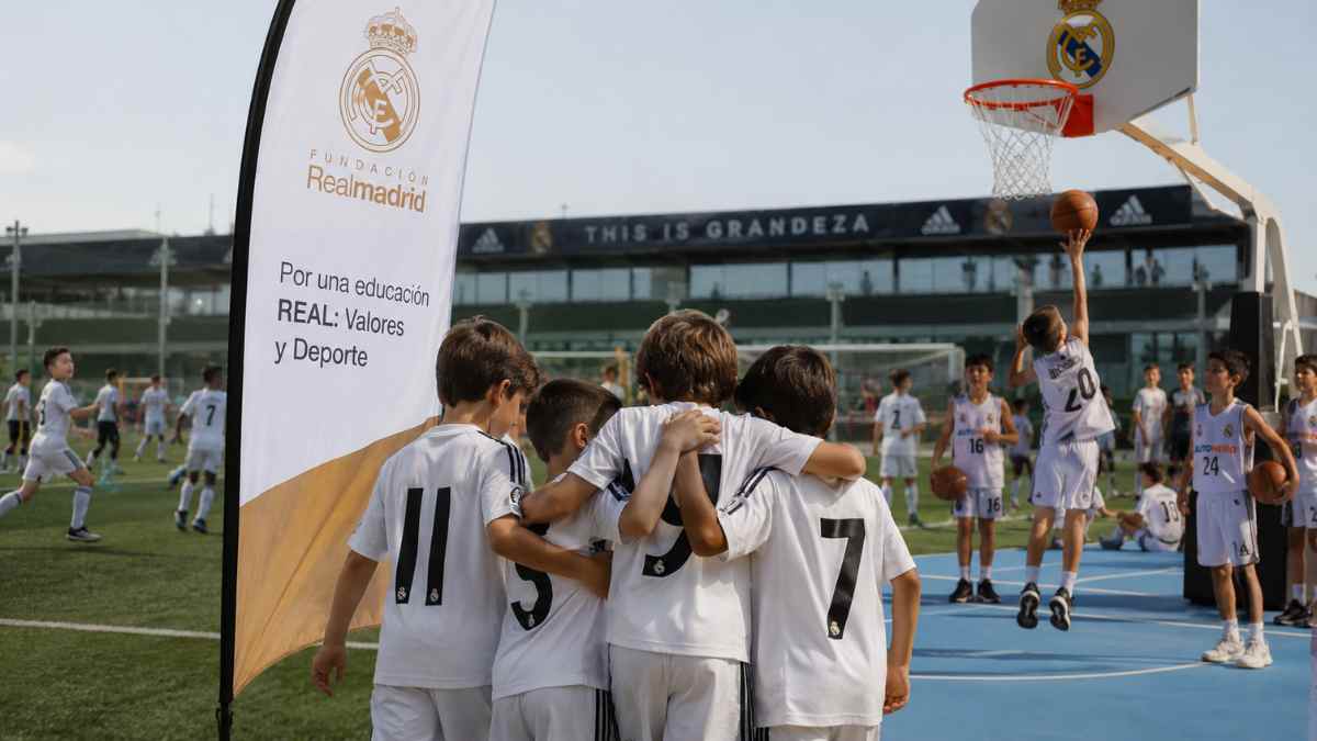 Fundación Real Madrid abre las inscripciones para sus escuelas sociodeportivas de fútbol y baloncesto 2026/27