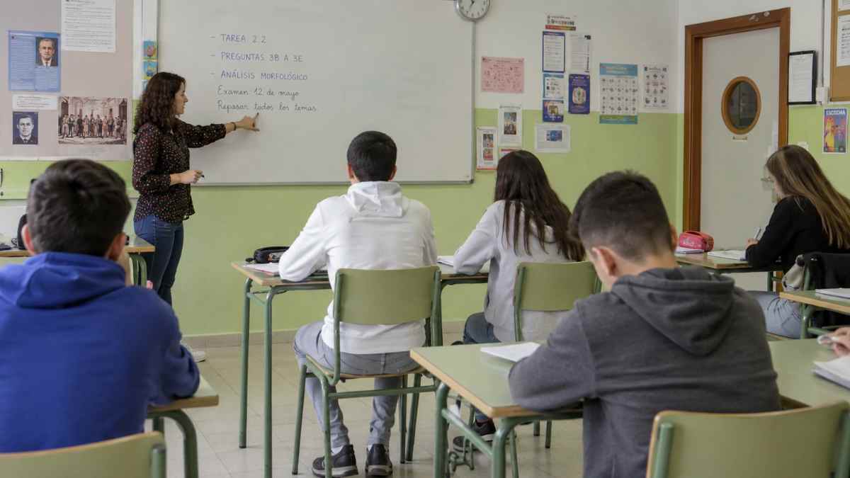 Programa de apoyo educativo para alumnos expulsados temporalmente de institutos en Getafe.