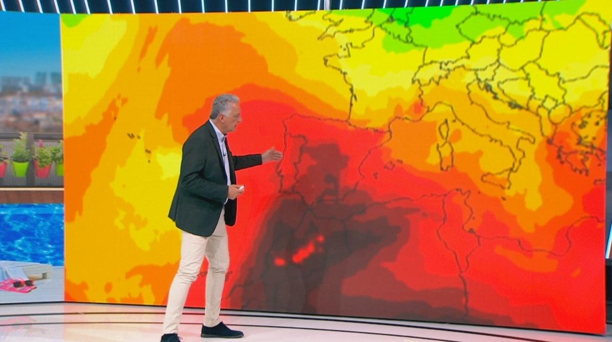 Mapa meteorológico de España con temperaturas extremas durante la ola de calor previa al descenso térmico previsto en Madrid