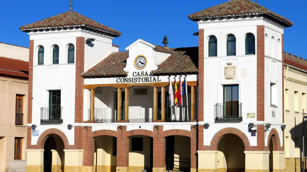 Fachada de la Casa Consistorial de Pinto donde el Ayuntamiento ejecutará trabajos de rehabilitación y conservación.