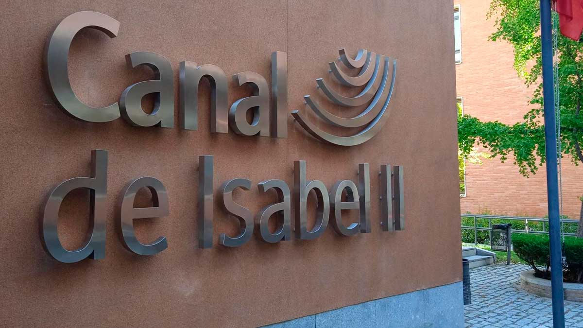 Fachada de Canal de Isabel II, empresa gestora del agua en Madrid