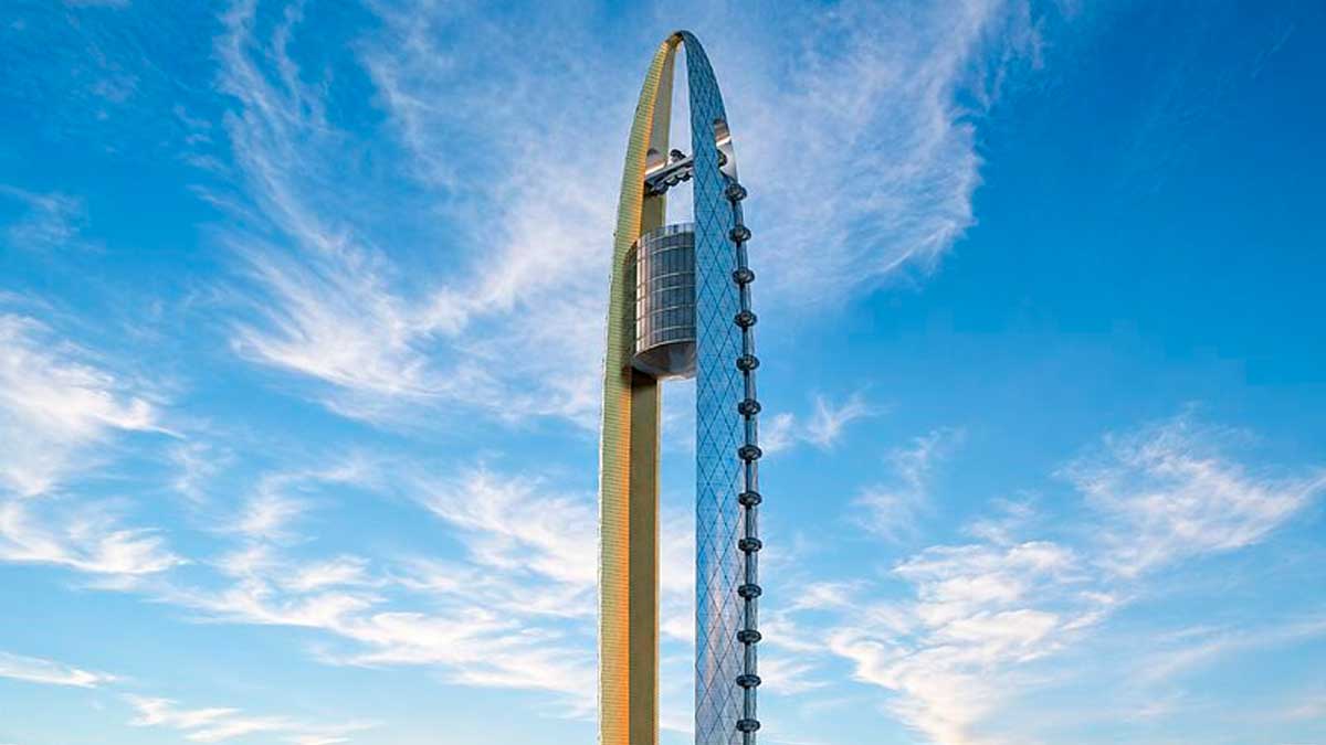 Torre panorámica de Madrid con estructura circular y cabinas de observación