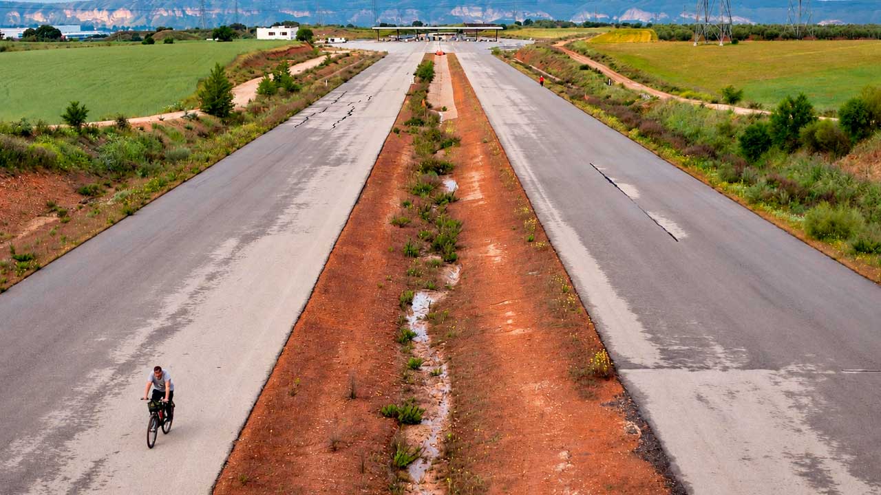 Autopista fantasma M-205 entre Mejorada del Campo y Loeches