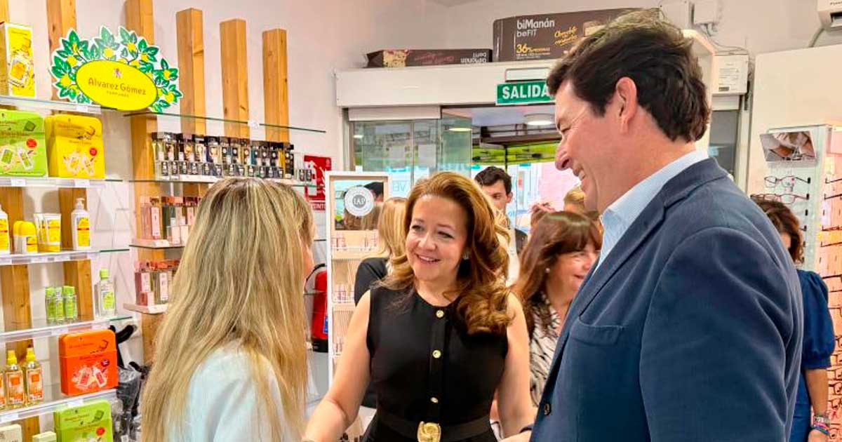 Visita a una farmacia de Madrid tras la puesta en marcha de MAEP