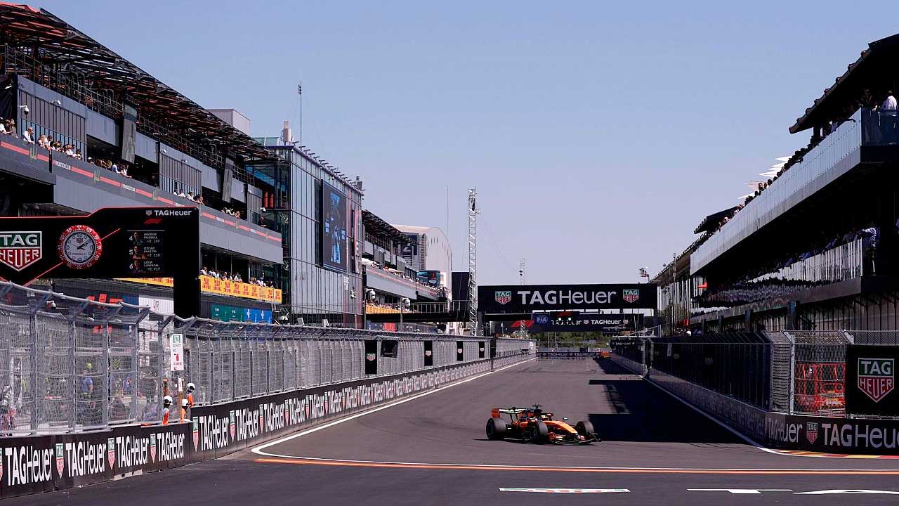 Monoplaza de Fórmula 1 durante el Gran Premio de Madrid en el circuito de Madring