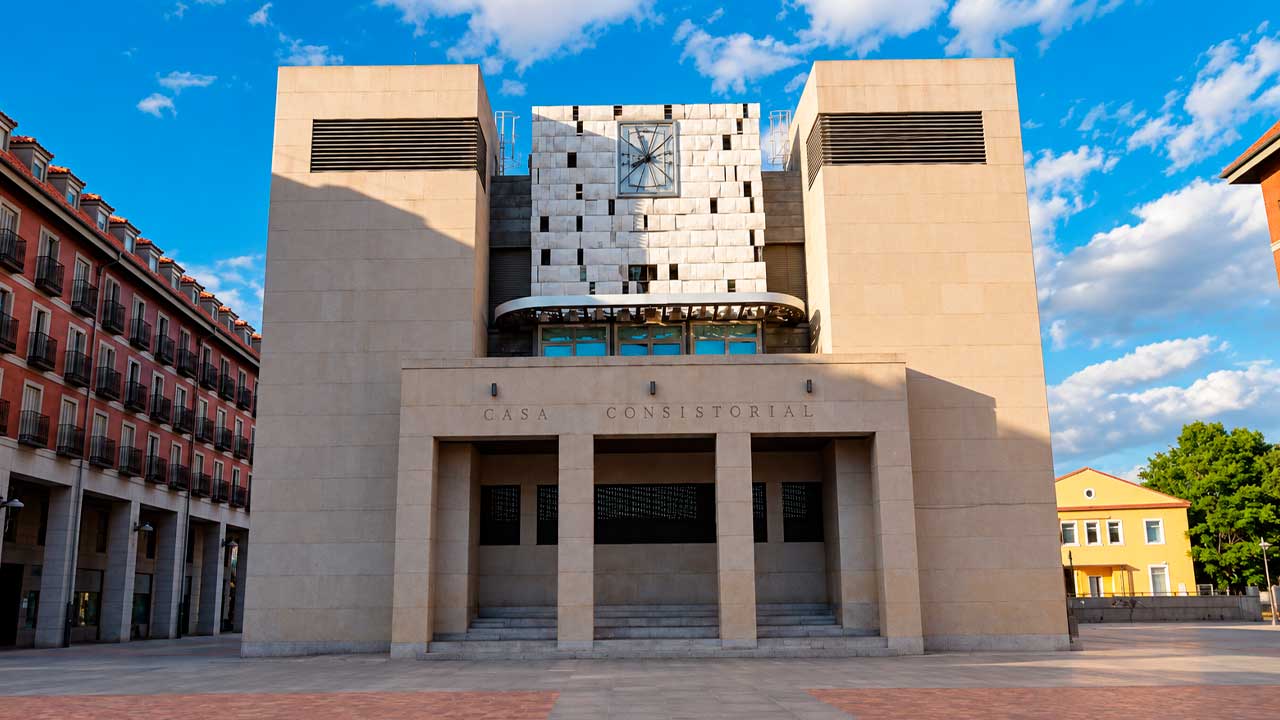 Ayuntamiento de Leganés, que convoca 25 plazas de administrativo por oposición