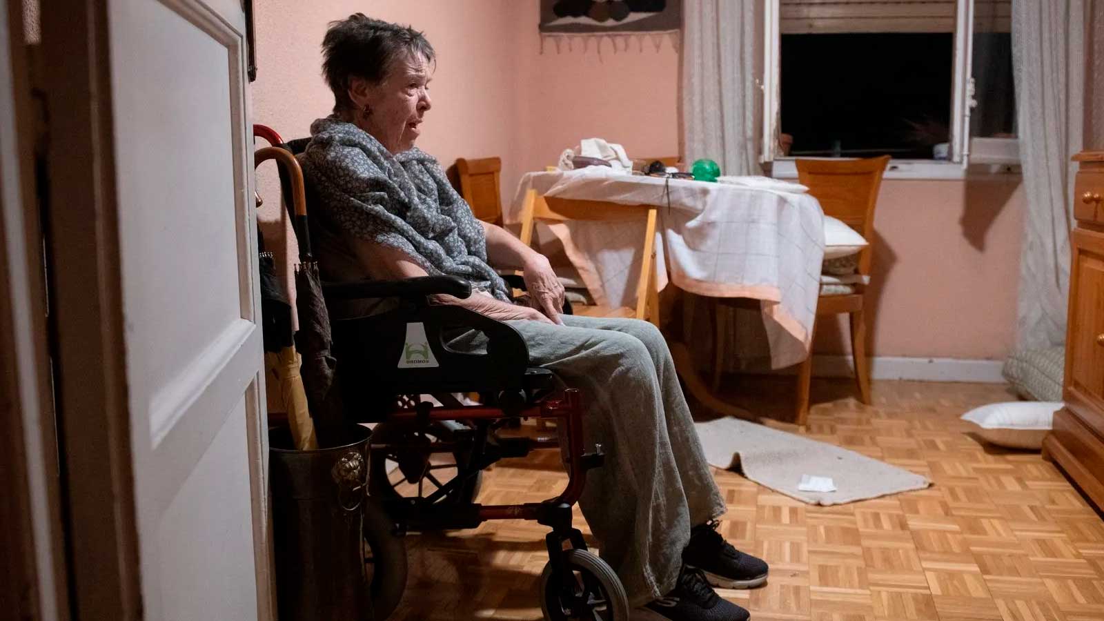 Maricarmen en su vivienda de Madrid antes del acuerdo para regresar al piso