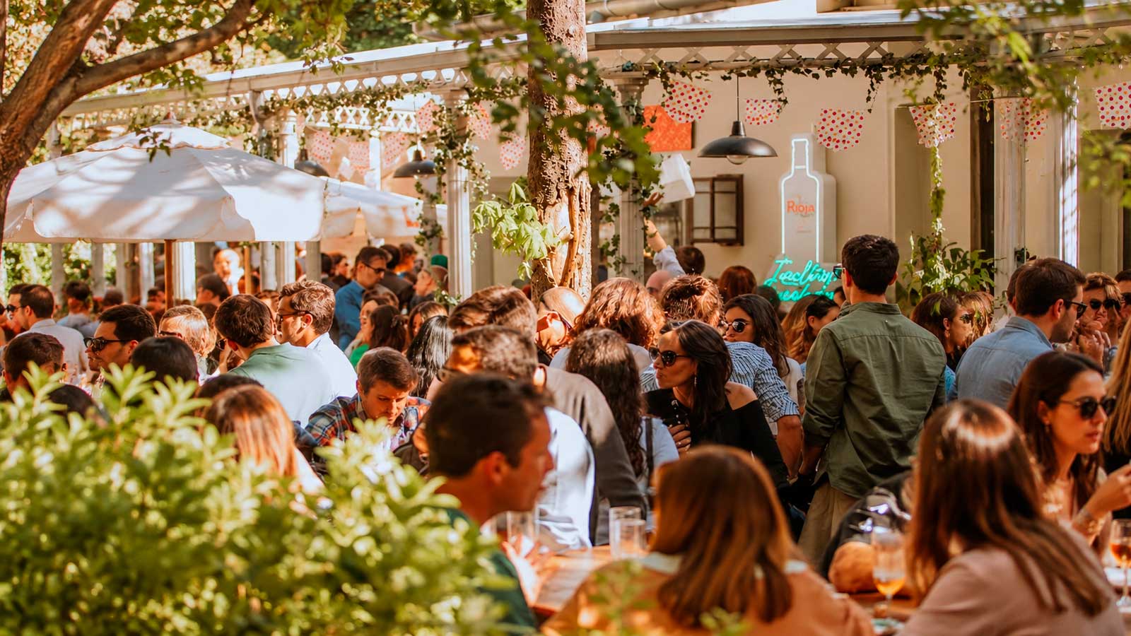 Tardeo en una terraza de Madrid durante una tarde de otoño
