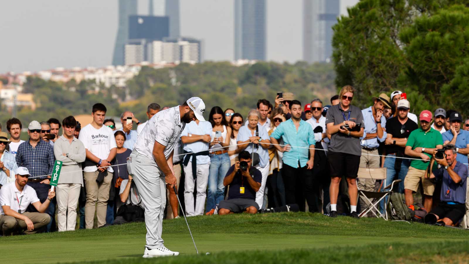 Golfista durante el Open de España en el Club de Campo Villa de Madrid