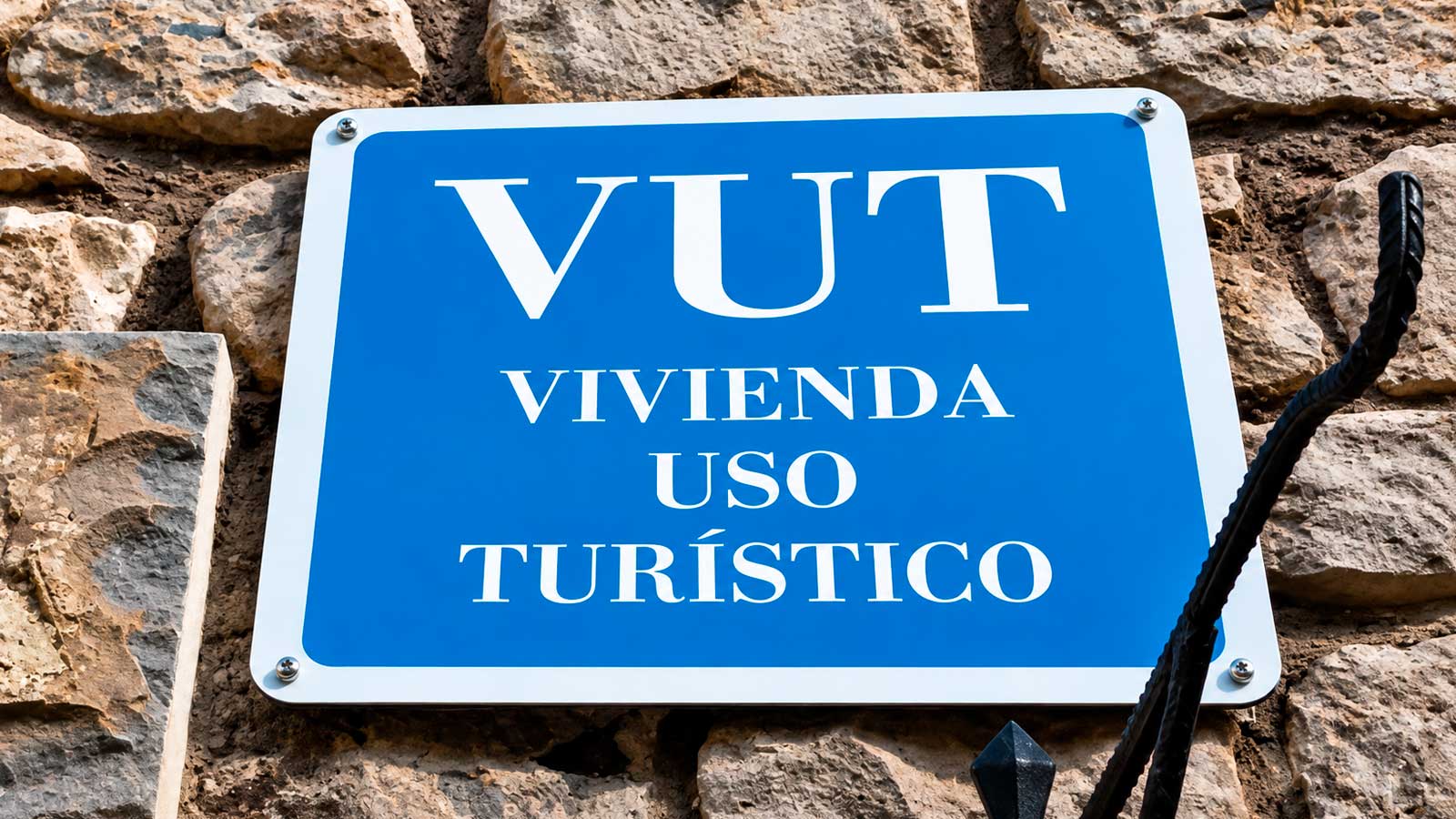 Placa de vivienda de uso turístico en Madrid