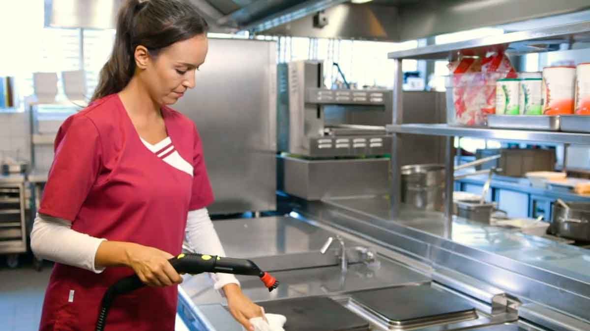 1.400 euros por trabajar en este restaurante profesional.